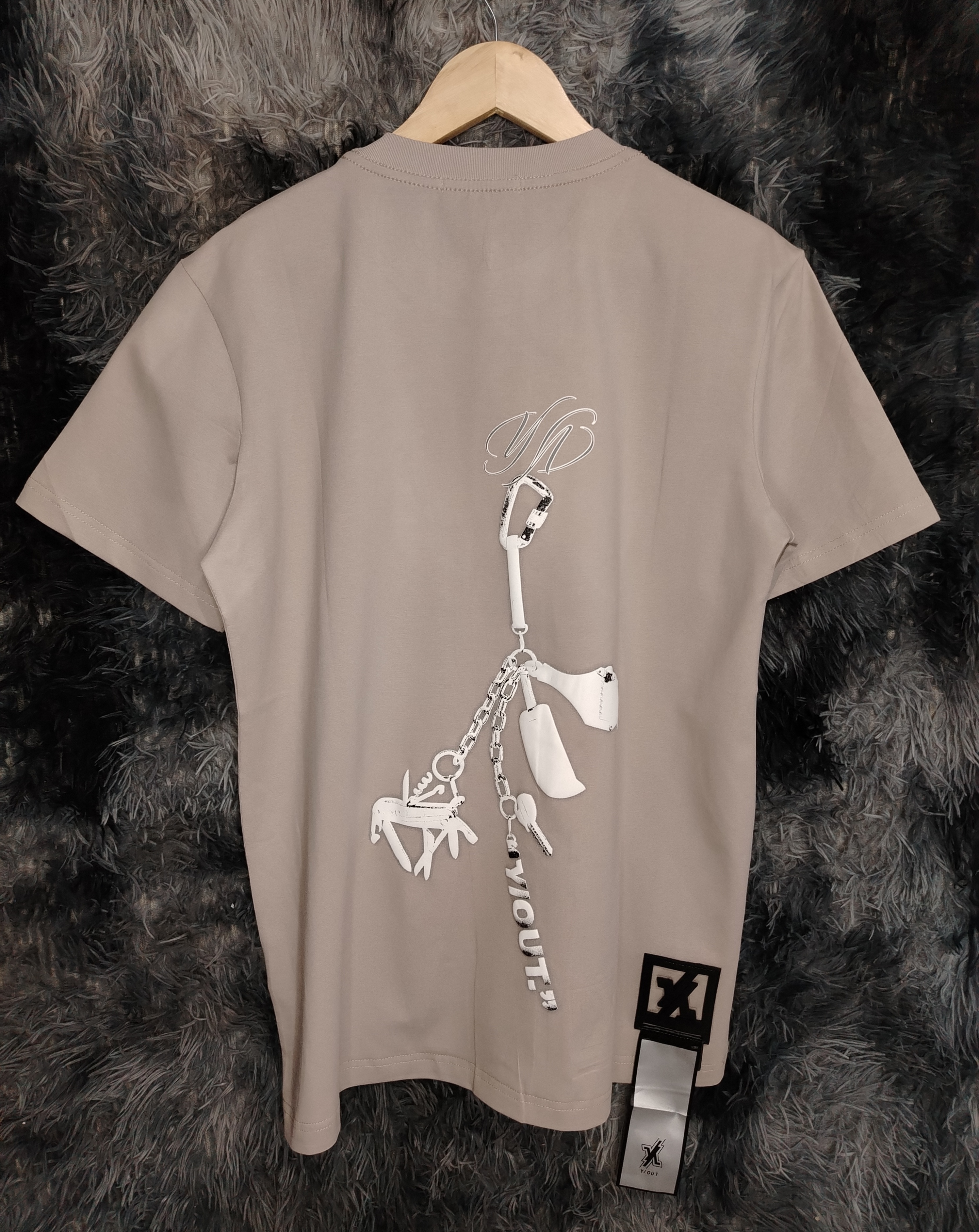 Camiseta Y/OUT 1.1 TELA FRIA PESADA imagen 2